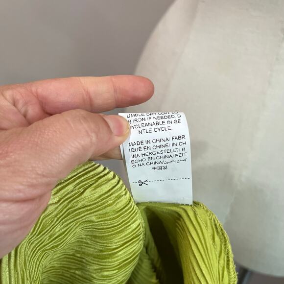 Y2K Inspired Lime Green Textured Button Top Long Sleeve Size XL - Picture 7 of 9